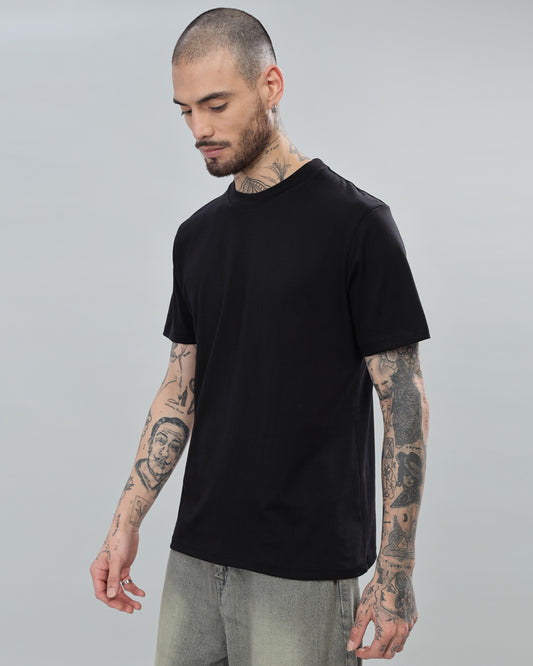 BLACK SOLID REGULAR FIT T-SHIRT