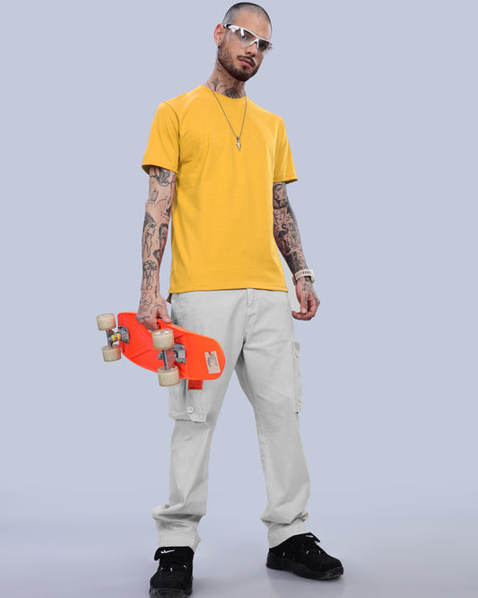 YELLOW SOLID REGULAR FIT T-SHIRT